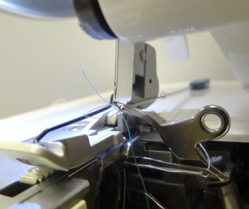 Chargez l'image dans la visionneuse de la galerie, 907|Dritz Serger Needle Threader