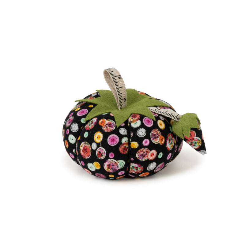 Chargez l'image dans la visionneuse de la galerie, Z00697-221|Dritz 4" Tomato Pin Cushion, Black Button Print