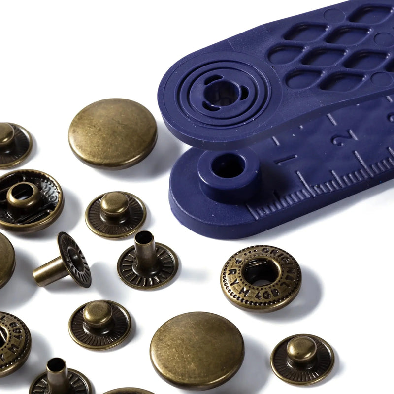 Chargez l'image dans la visionneuse de la galerie, 390299|Prym ANORAK 15 mm antique brass with tools 10pc