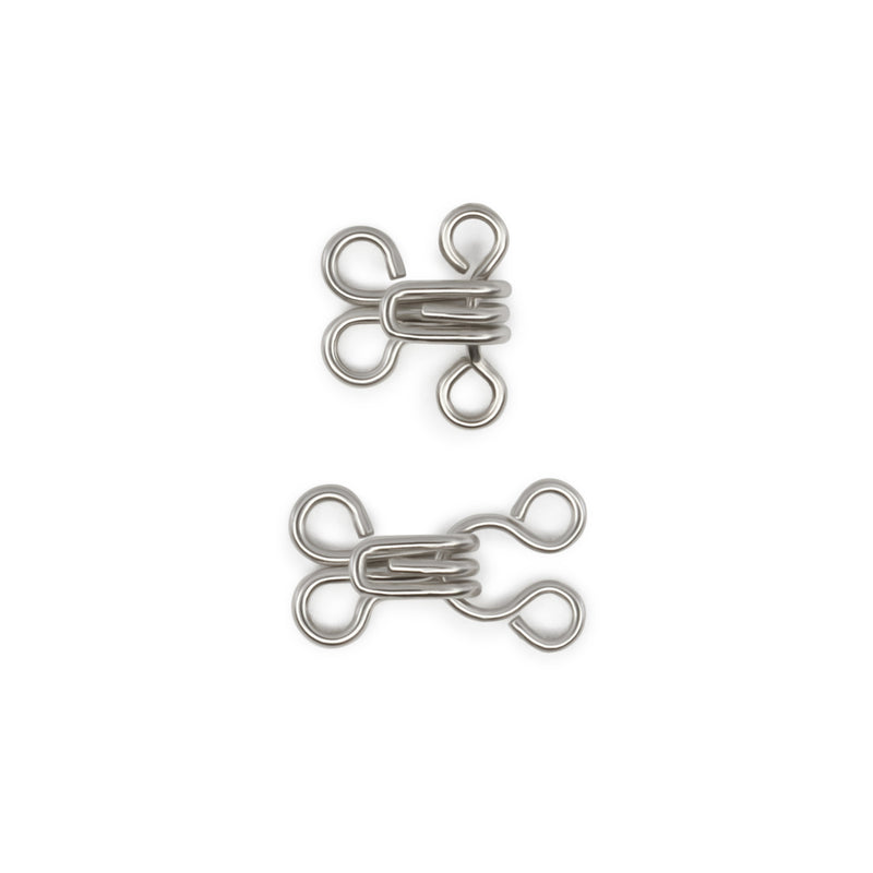 Chargez l'image dans la visionneuse de la galerie, 90-0-65|Dritz Hooks & Eyes, 14 pc, Nickel, Size 0