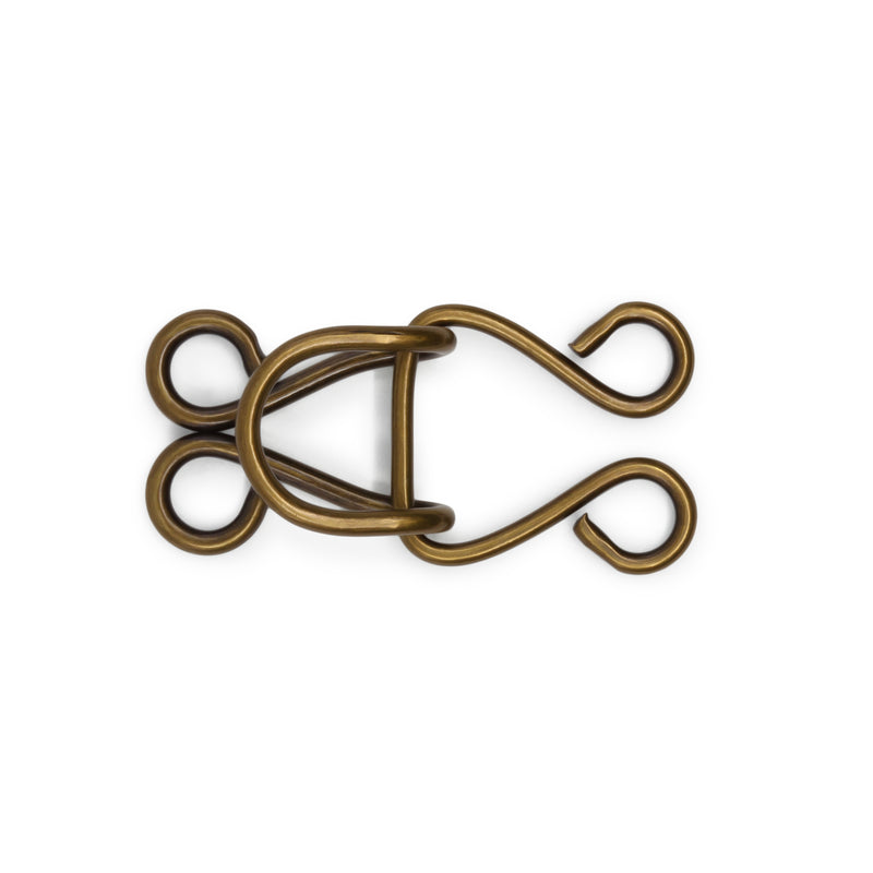 Chargez l'image dans la visionneuse de la galerie, 98-38|Dritz Extra-Large Hooks & Eyes, 3 Sets, Antique Brass
