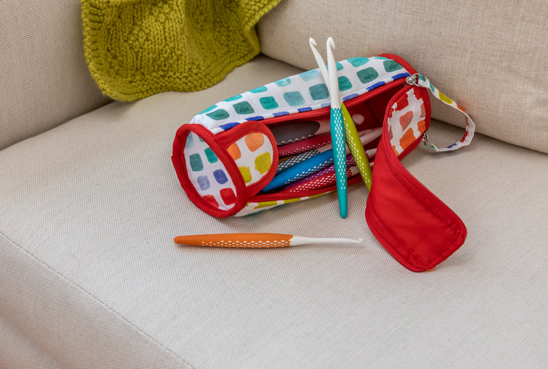Chargez l'image dans la visionneuse de la galerie, 57251|Prym Crochet Hook Roll & Organizer, Rainbow Specks