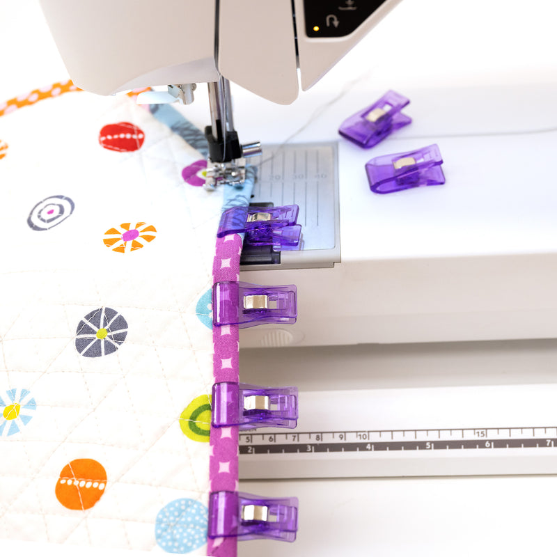 Chargez l'image dans la visionneuse de la galerie, 955|Dritz Fabric & Craft Clips, Purple, 12 pc
