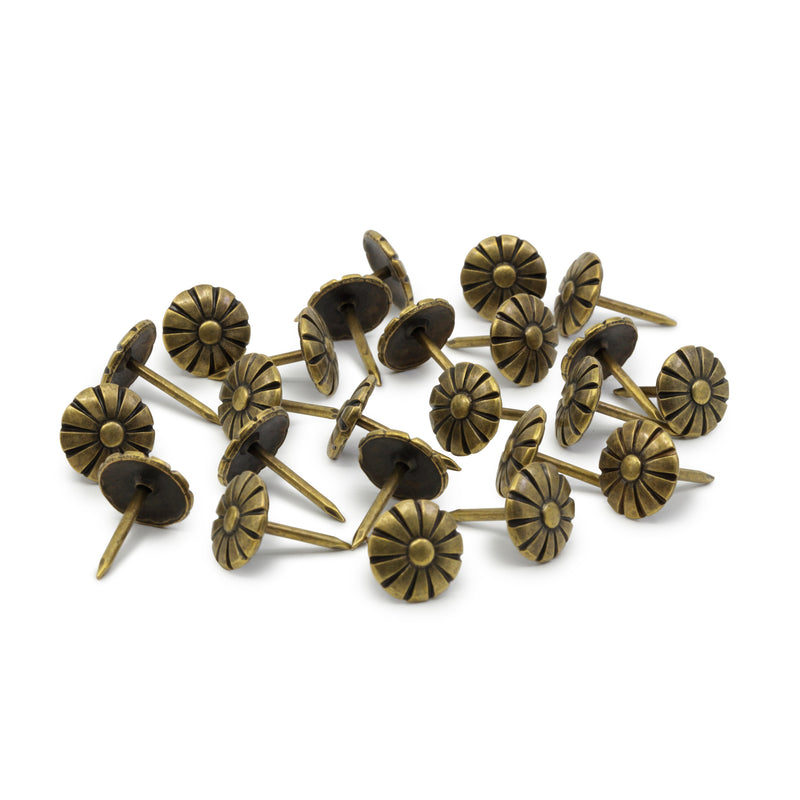 Chargez l'image dans la visionneuse de la galerie, 9013|Dritz 7/16" Decorative Daisy Nails, Antique Brass, 24 pc