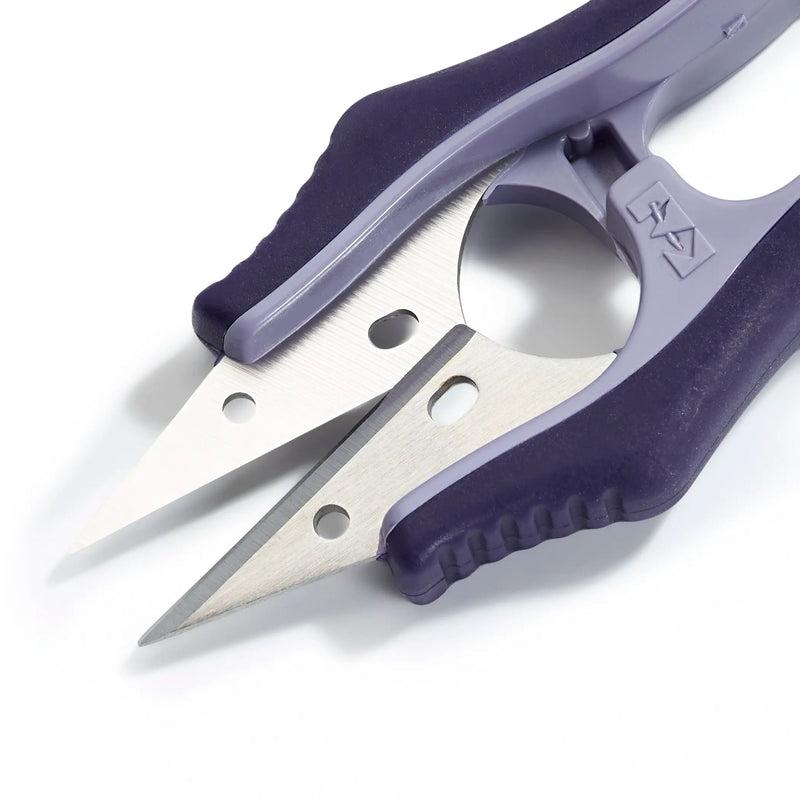 Load image into Gallery viewer, 611523| Professional Thread Scissors 4 1/2'' 12 cm