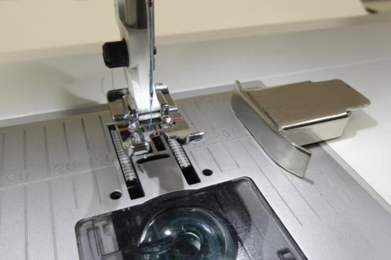 Load image into Gallery viewer, 626|Dritz Magnetic Seam Guide, Nickel