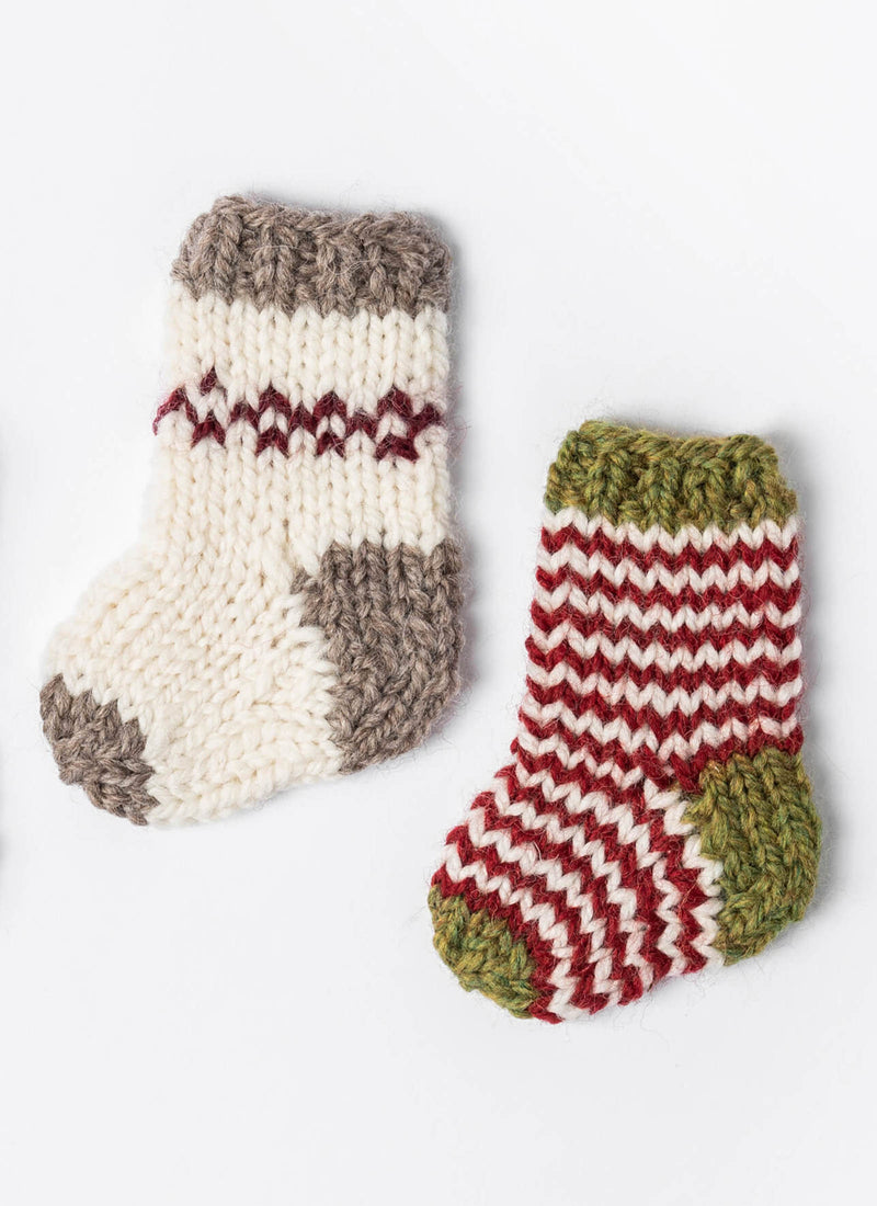 Chargez l'image dans la visionneuse de la galerie, BSF-202444|Blue Sky Fibers Holiday Cheer Mini Stocking Pattern, Free PDF Pattern
