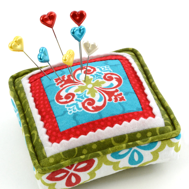 Cargue la imagen en el visor de la galería, 130|Dritz 2-1/8" Heart Pearlized Pins, Assorted, 35 pc