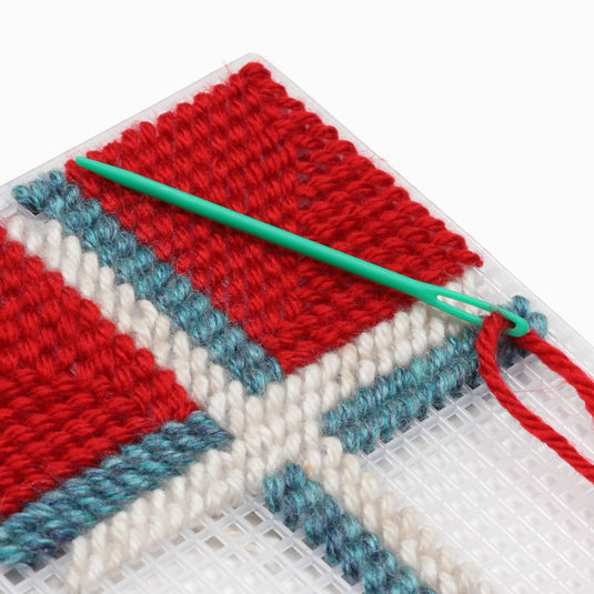 47|Dritz Plastic Sewing Needles, 2 pc