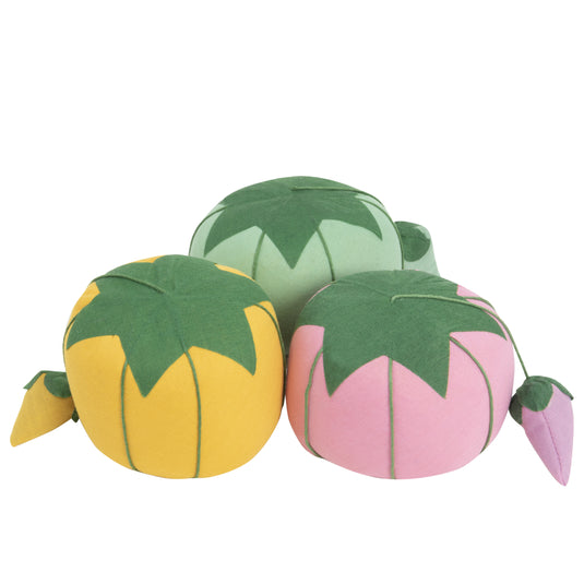 3012|Dritz Extra-Large Tomato Pin Cushion with Strawberry Emery, Assorted Colors