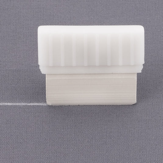748|Dritz Tailors Chalk & Holder
