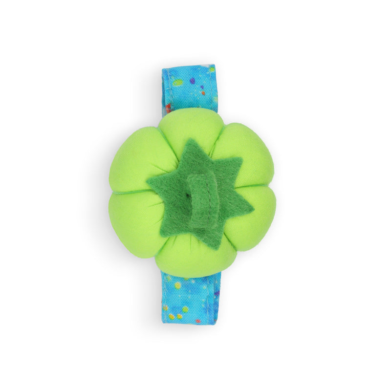 Chargez l'image dans la visionneuse de la galerie, 735|Dritz Wrist Tomato Pin Cushion with Adjustable Strap, Assorted Colors