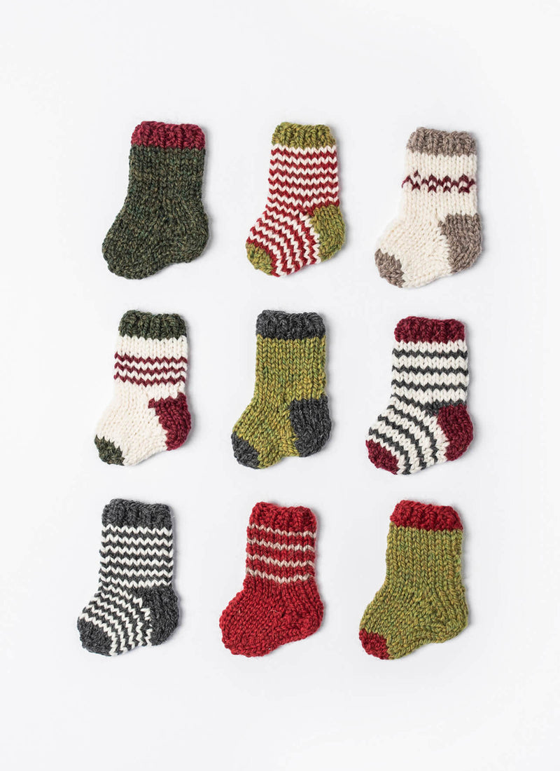 Chargez l'image dans la visionneuse de la galerie, BSF-202444|Blue Sky Fibers Holiday Cheer Mini Stocking Pattern, Free PDF Pattern