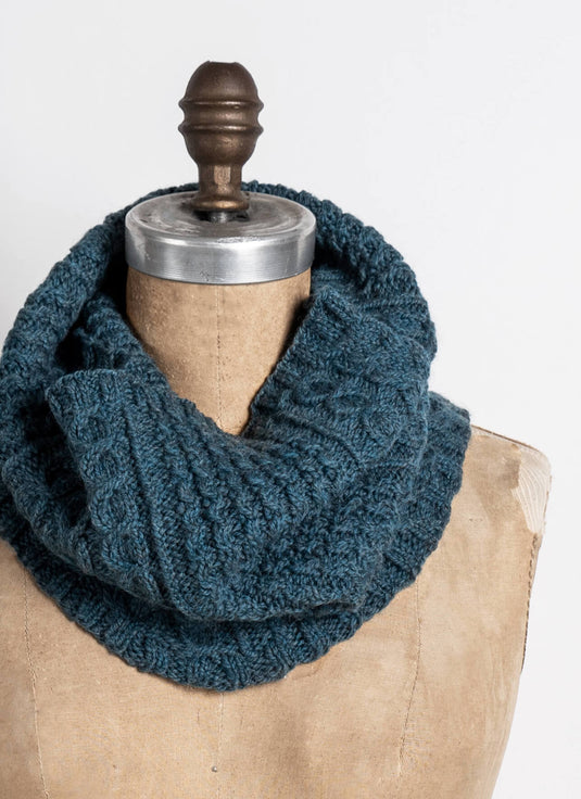 BSF-202140|Blue Sky Fibers Chardon Cowl Pattern, Free PDF Pattern