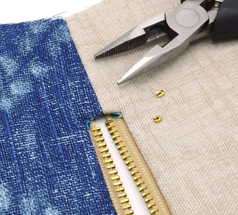 Load image into Gallery viewer, 44228|44229|9066|9069|Dritz Brass Upholstery Zipper, Beige, 2 yd